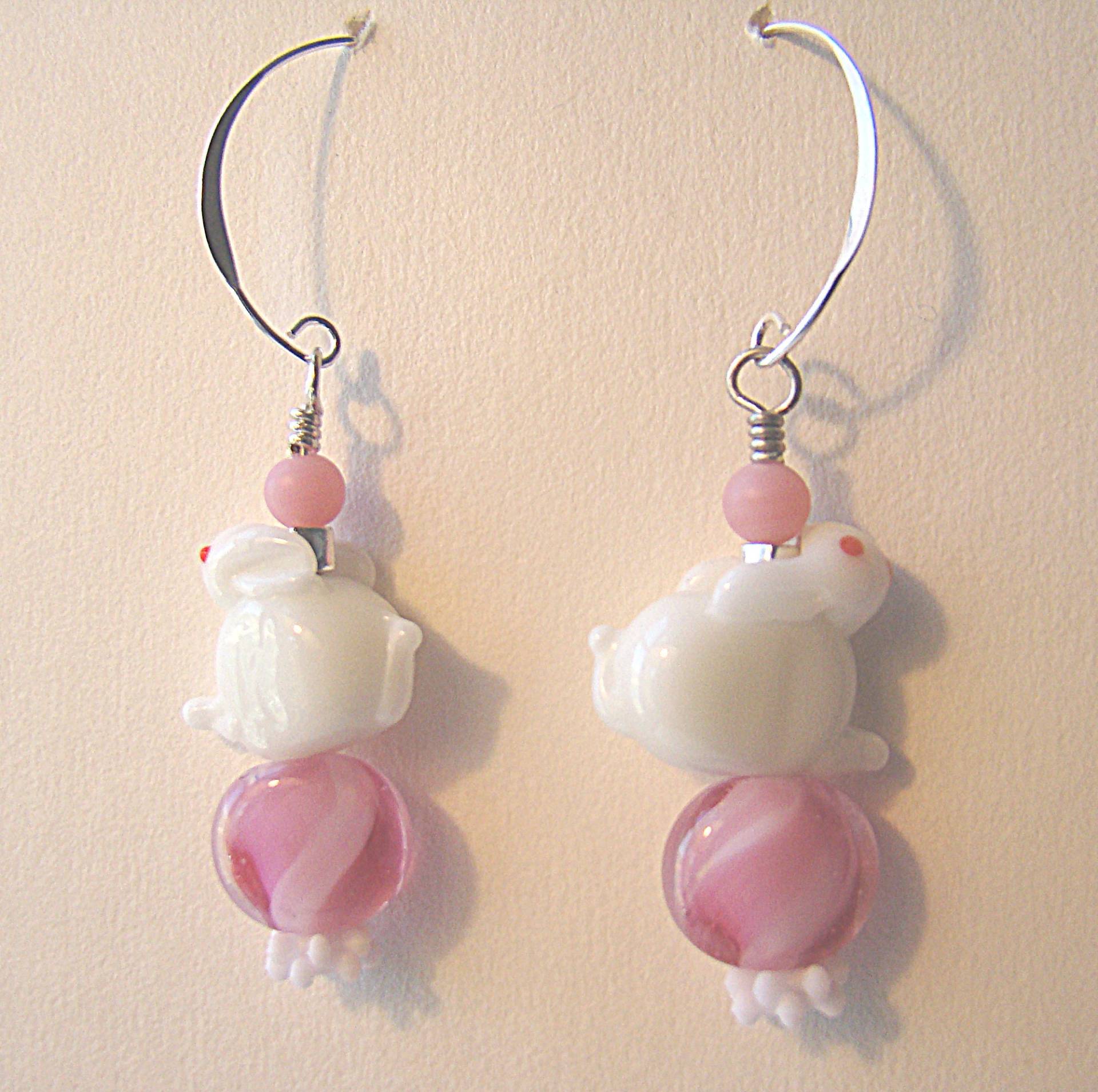 Weiße Kaninchen Mit Kirsche Nase Ohrringe Weiße Kaninchen Mit Kirsche Nase Ohrringe von GodsSisters