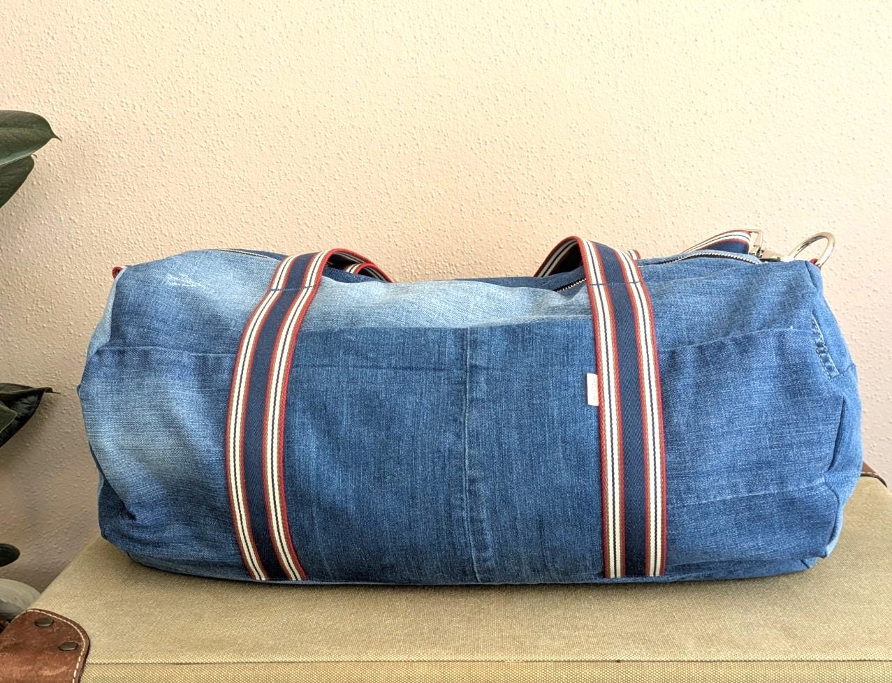 Nachhaltige Sporttasche Aus Recycelten Jeans von GogaBacani
