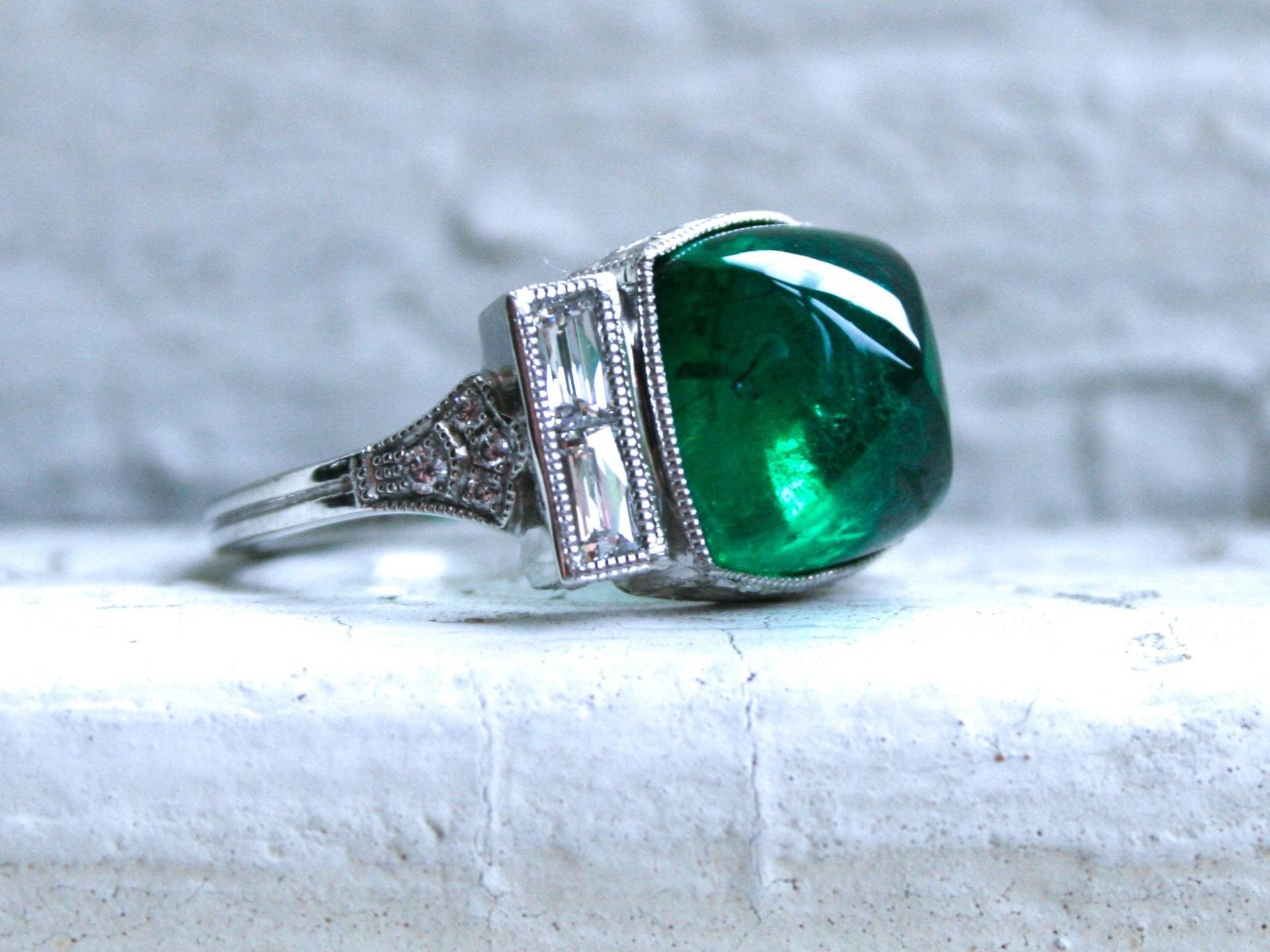 Platin Art-Deco-stil Zuckerhut Smaragd Und Diamant-Ring-Verlobungsring Ehering von GoldAdore