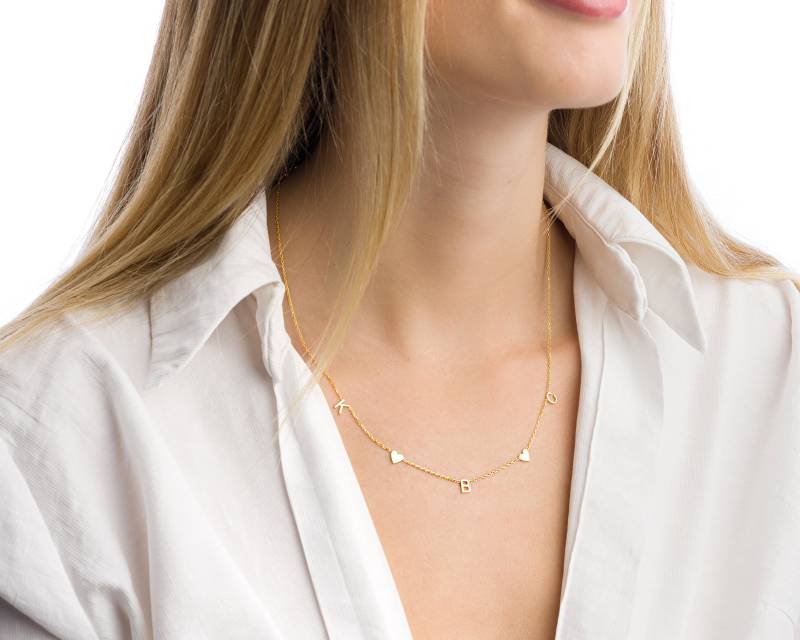 14K Solid Gold Initial Halskette Personalisierter Buchstabe Anhänger von GoldAndPieces