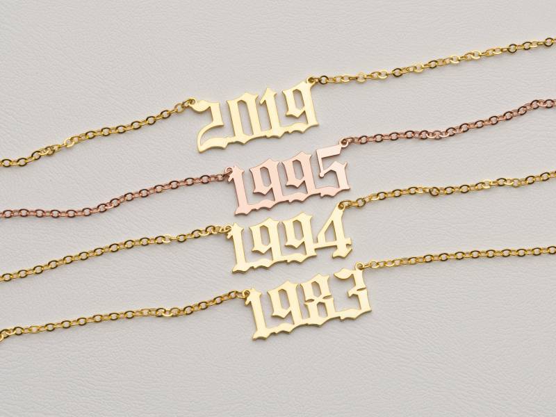 sterling Silber Jahreszahlen Halskette Personalisierter Datum Schmuck von GoldAndPieces