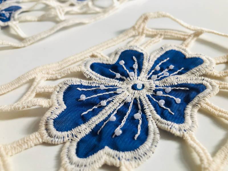 Zarter Spitzenkragen I Elegante Stickerei Perlen Vintage Zarter Spitzenkragen I Elegante Stickerei Perlen Vintage von GoldBande