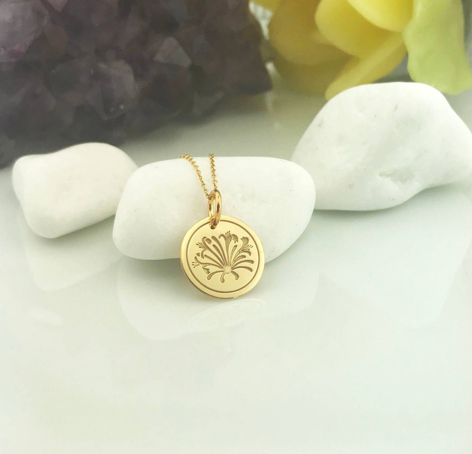 Echte 14K Solid Gold Geißblatt Halskette, Personalisierte Anhänger, Zarte Charme, Juni Geburt Blumen Geschenk von GoldCubeLab