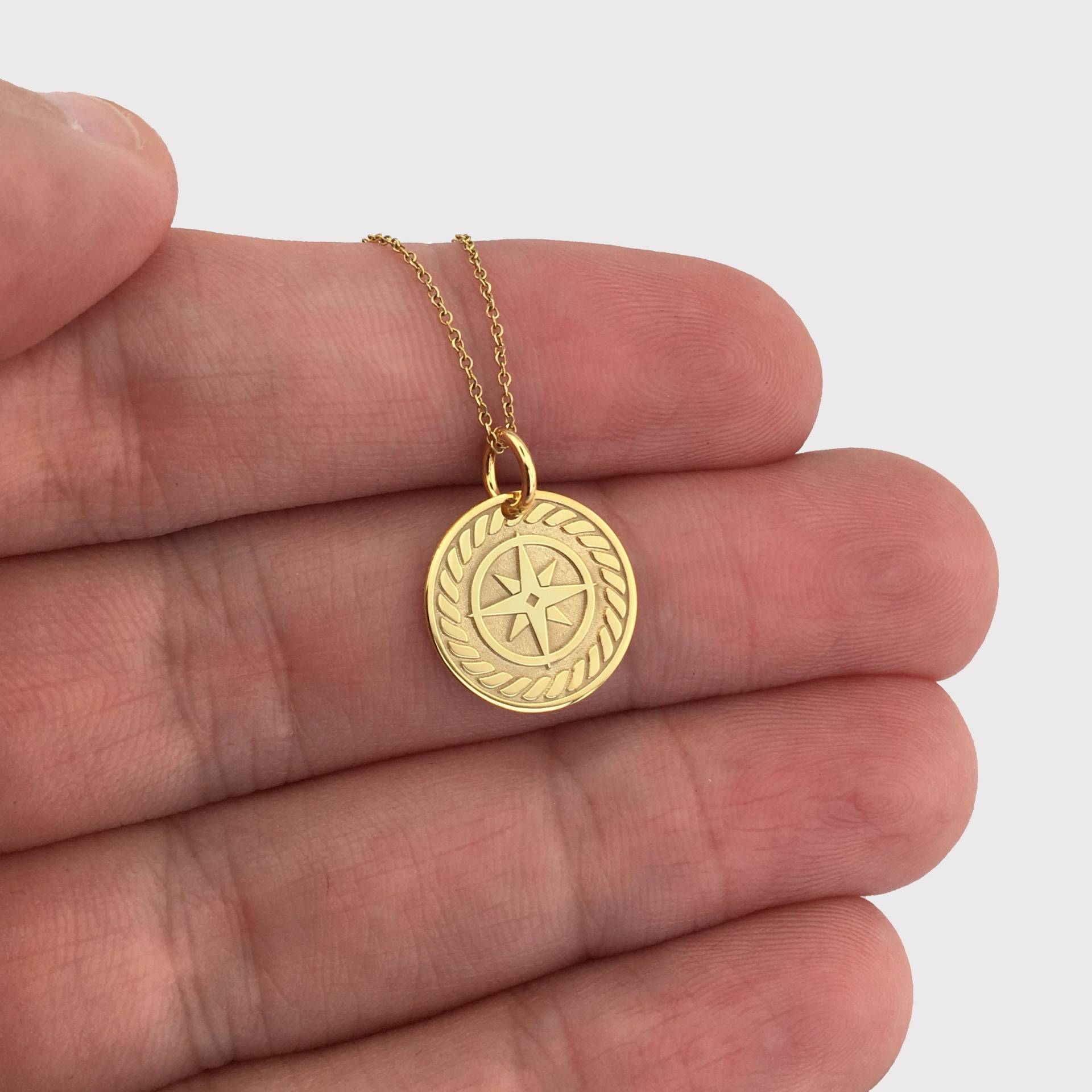 Echte 14K Solid Gold Kompass Halskette, Personalisierte Anhänger, Abschlussgeschenk, Charme, Reisegeschenk, Schmuck von GoldCubeLab