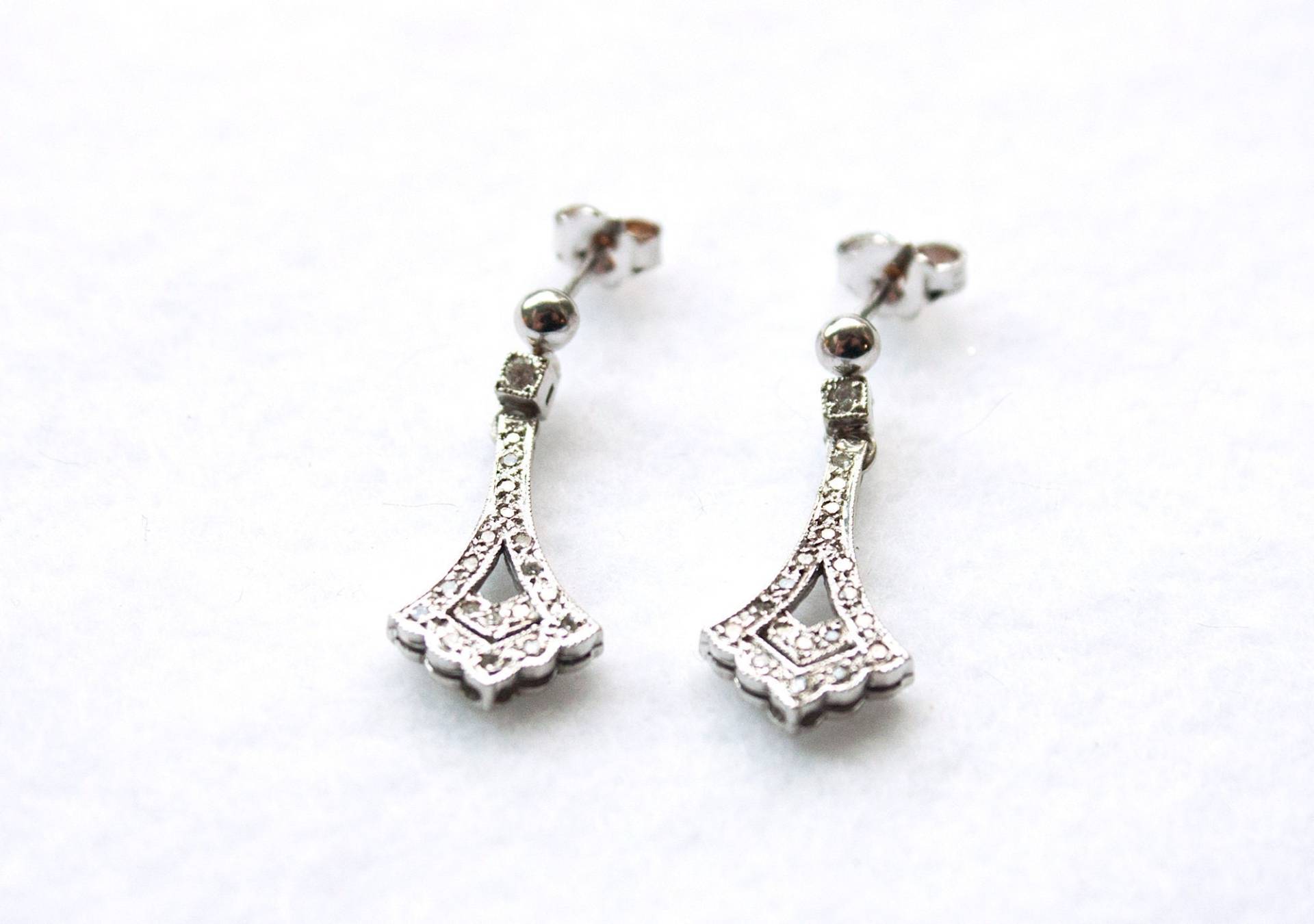 18 Karat Weißgold Diamant Tropfen Ohrringe 18 Karat Weißgold Diamant Tropfen Ohrringe von GoldCuriosityShop