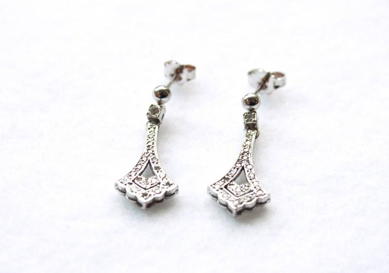 18 Karat Weißgold Diamant Tropfen Ohrringe 18 Karat Weißgold Diamant Tropfen Ohrringe von GoldCuriosityShop