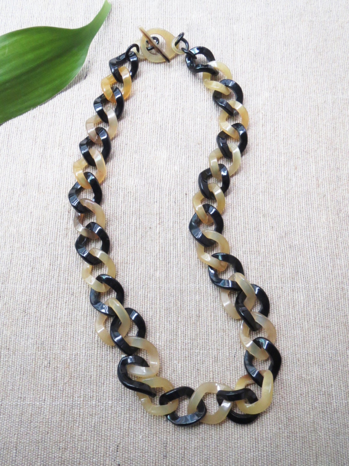 Kurze Halskette, Horn Kurze Gliederkette Kette Schmuck, Handgefertigter 62cm Länge Kurze Halskette, Horn Kurze Gliederkette Kette Schmuck, Handgefertigter 62cm Länge von GoldGlimmers