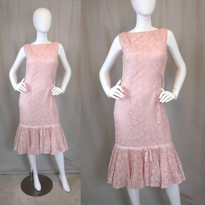 Vintage Pink Floral Spitze Jahrgang Wiggle Kleid | S Vintage Pink Floral Spitze Jahrgang Wiggle Kleid | S von GoldMoonVintage