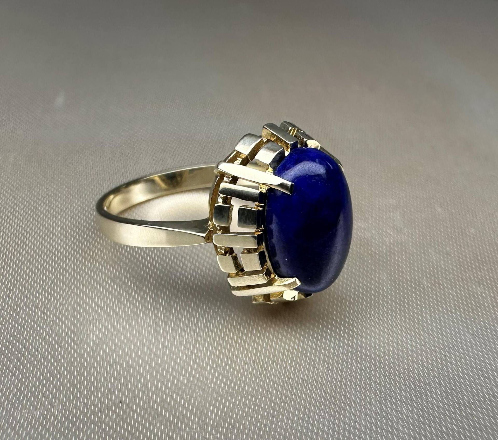 Antiker Deutscher 333 Gold Lapis Lazuli Ring, Cocktail Ring von GoldRingClub
