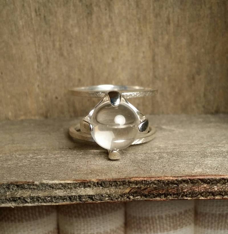 Doppelband Kristall Kugel Gazing Ring - Natürliche Klare Quarz Sterling Silber von GoldSilverAndGems