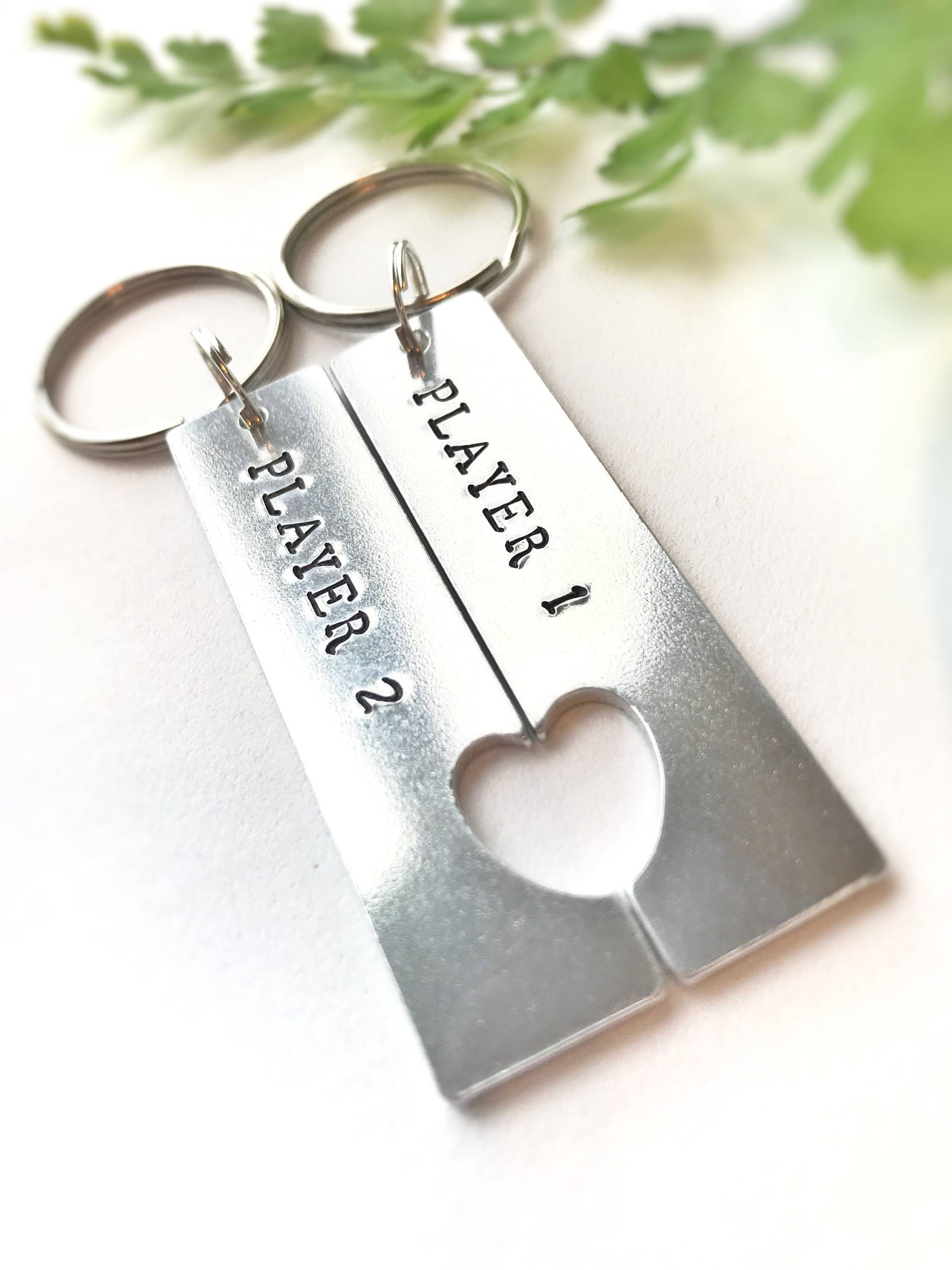 Personalisierter Spieler 1 2 Gamer Schlüsselanhänger // Paar-Schlüsselanhänger Für Sie Und Ihn Geschenk Für Ldr Ferngeschenk von GoldcrestDesignsUK