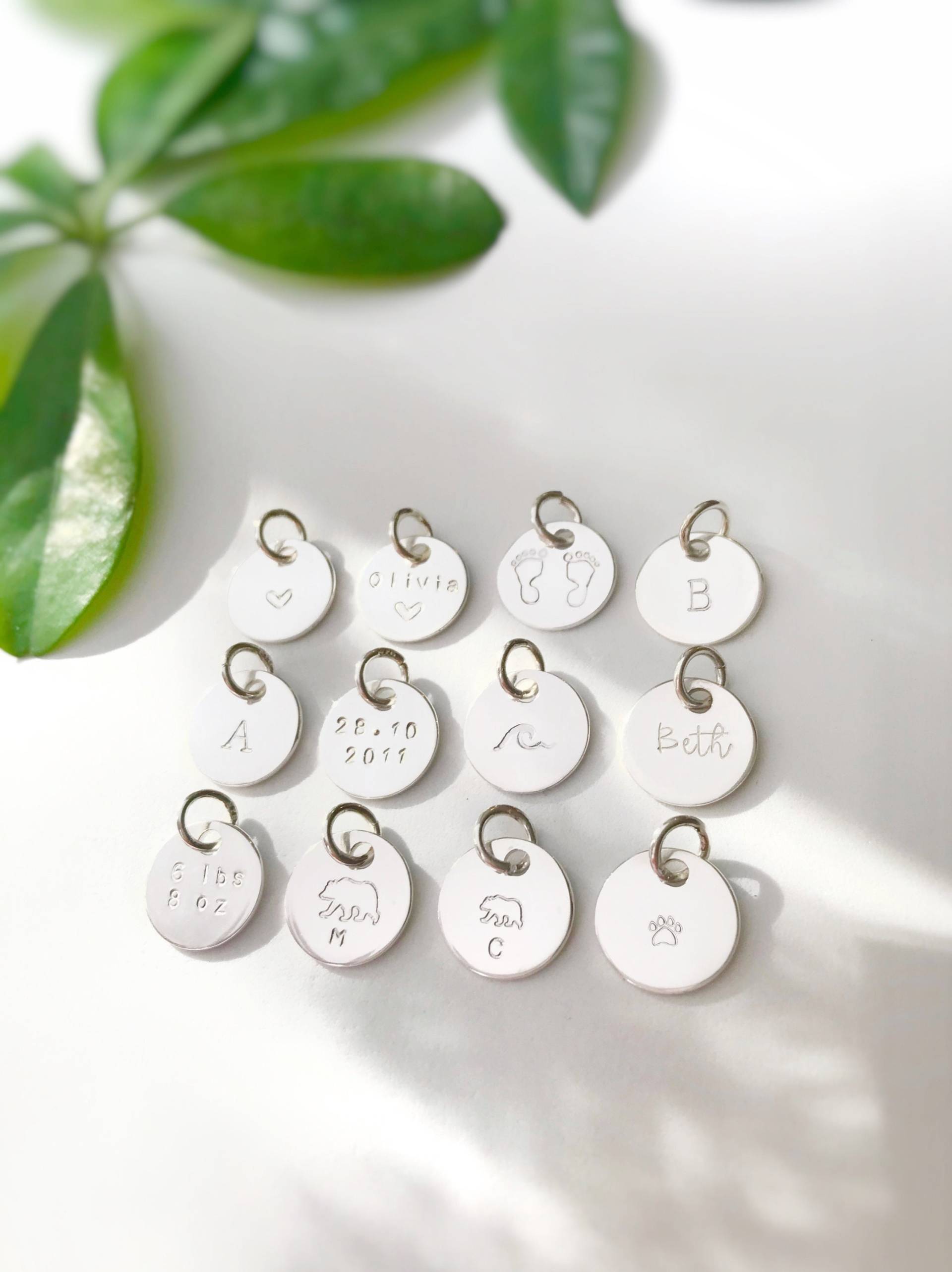 sterling Silber Personalisierter Initial Anhänger // Nur Anhänger - Kette Nicht Inbegriffen Name Datum / sterling Silber Personalisierter Initial Anhänger // Nur Anhänger - Kette Nicht Inbegriffen Name Datum / von GoldcrestDesignsUK