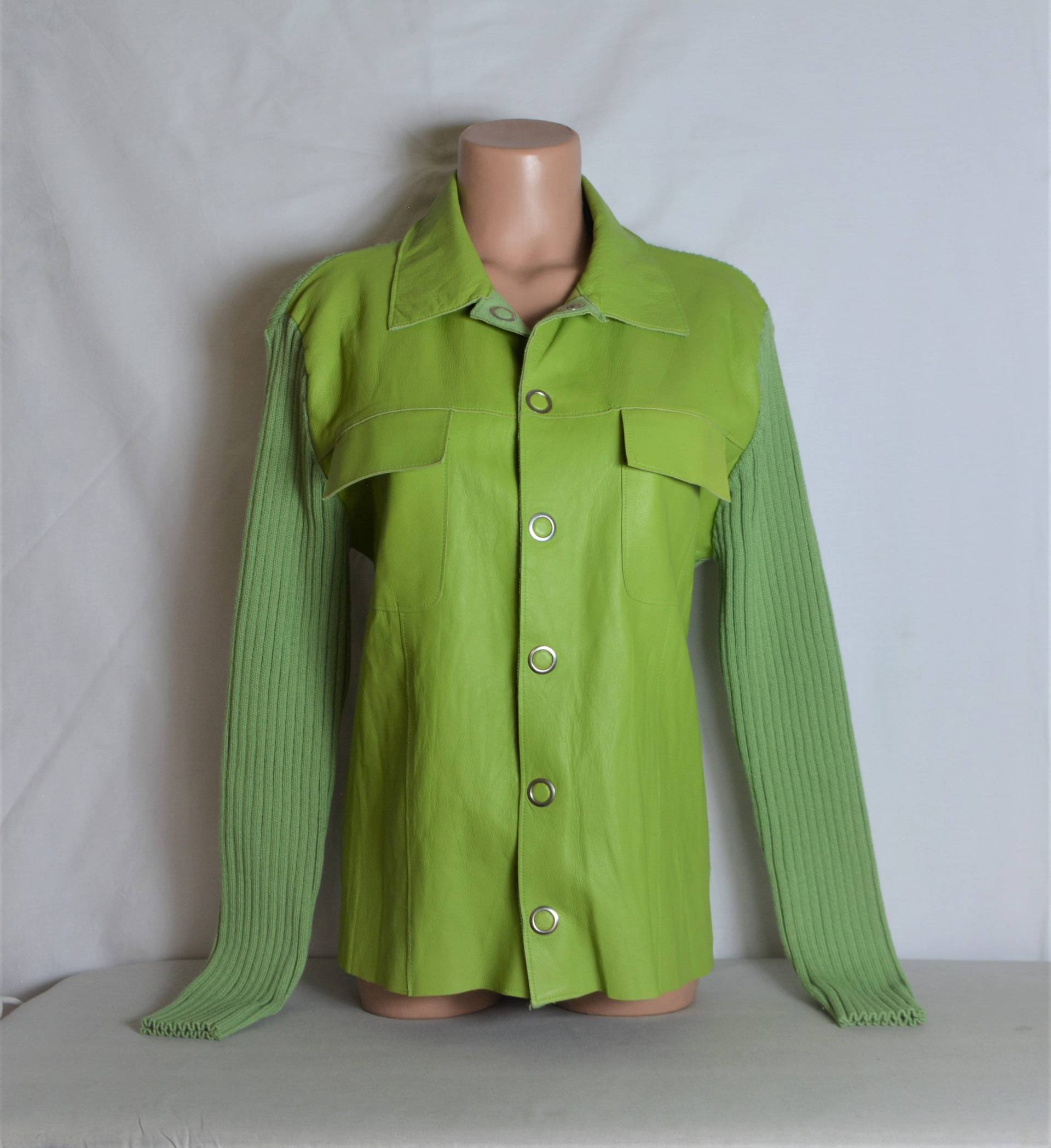 Vintage Damen Grüne Lederjacke Gr. S/M Gerippt Gestrickte Langarm Druckknöpfe Jacke Echtleder Made in Italy Y2K Style 2000Er von Goldeas