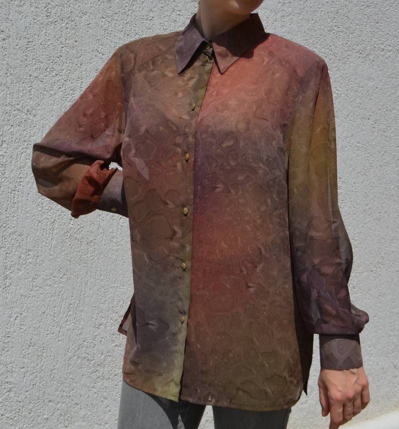 Vintage Frauen Semi Sheer Ombre Bluse Größe L/44 Langarm Braun Lila Khaki Hemd Knöpfe Mehrfarbiges Mit Kragen von Goldeas