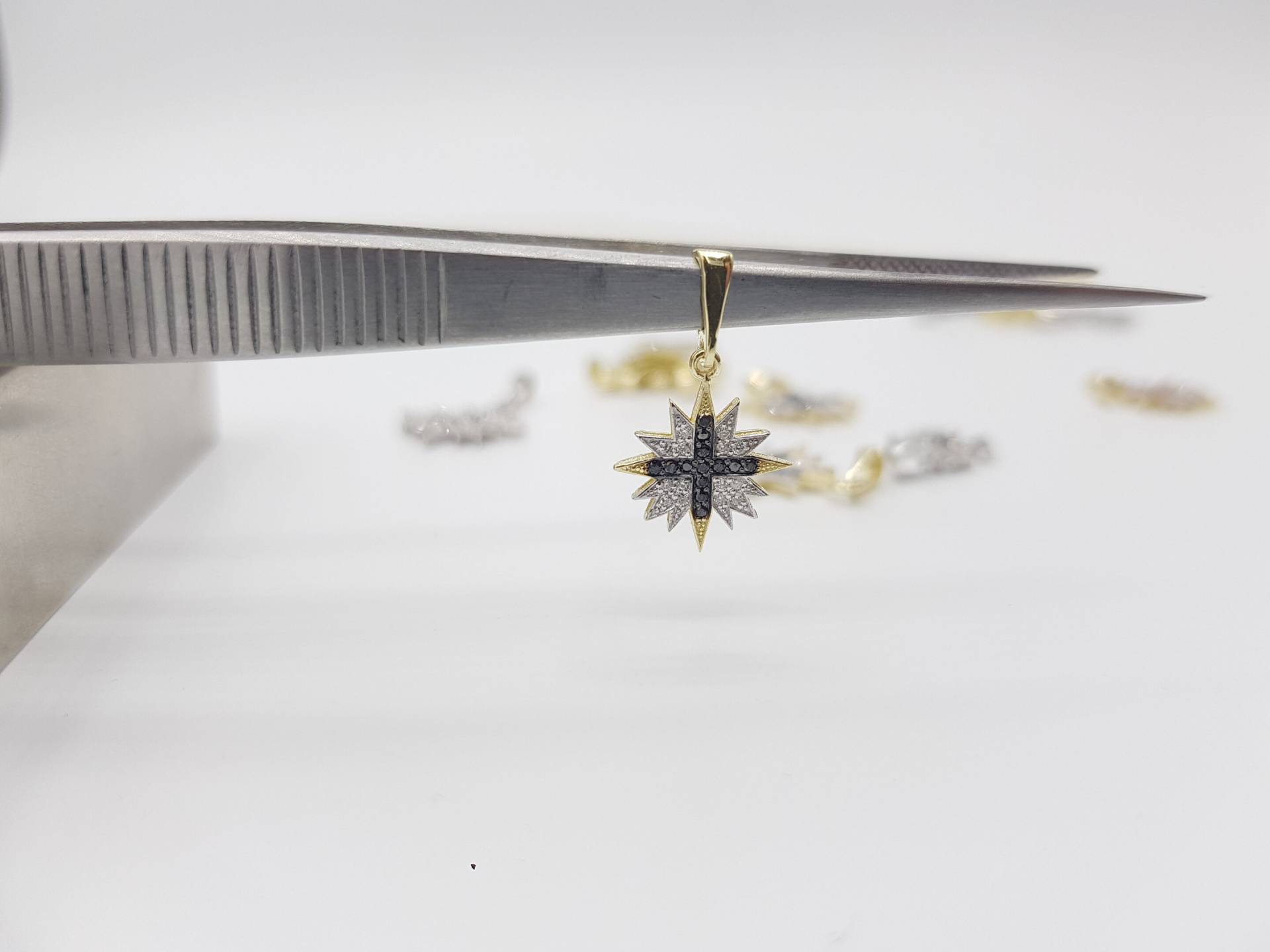 14K Gelbgold Heiliger Stern Von Bethlehem Kreuz Anhänger Mit Rubin Und Weißem Diamant, Goldkreuz Anhänger, Religiöser Schmuck von GoldenAge101