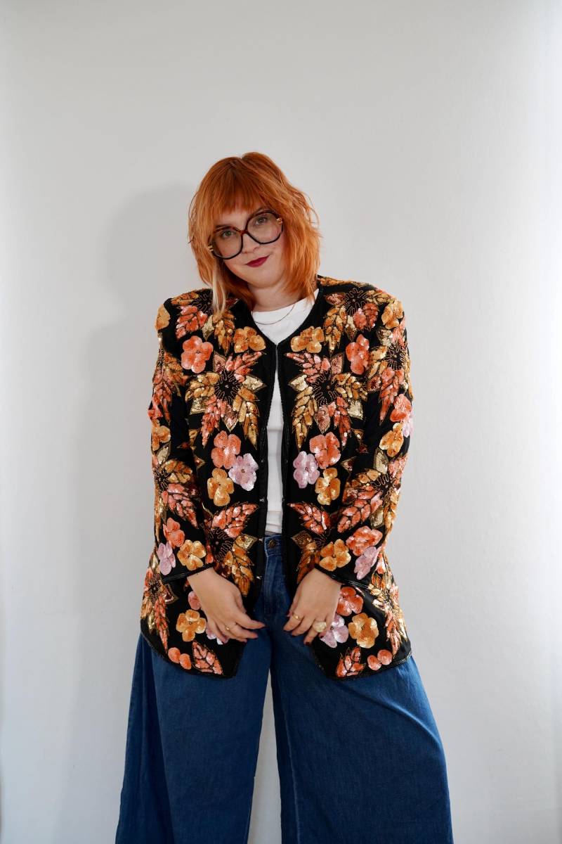 16-18 | Frank Usher Vintage Perlenblumen Jacke, Schwarz, Orange, Pink von GoldenGirlClothing