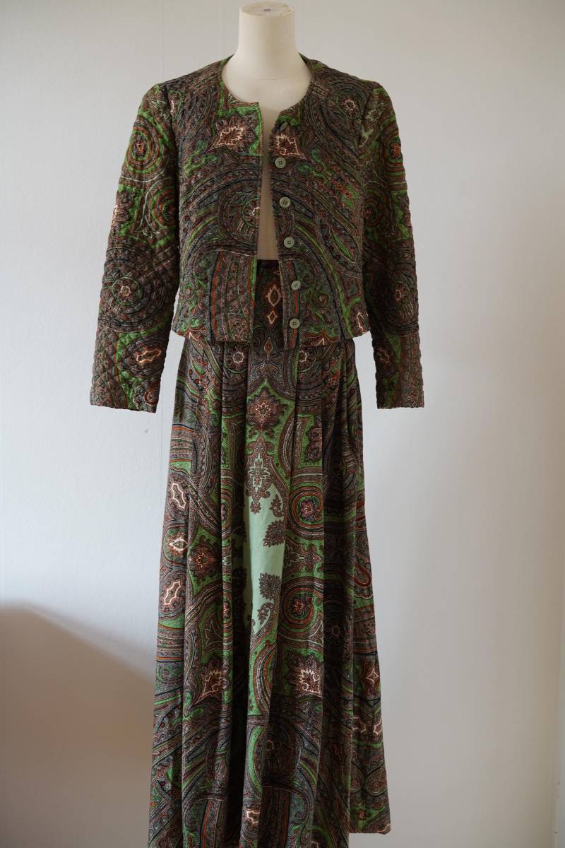M | 1970S Jacke & Rock Set Paisley Grün Steppjacke von GoldenGirlClothing