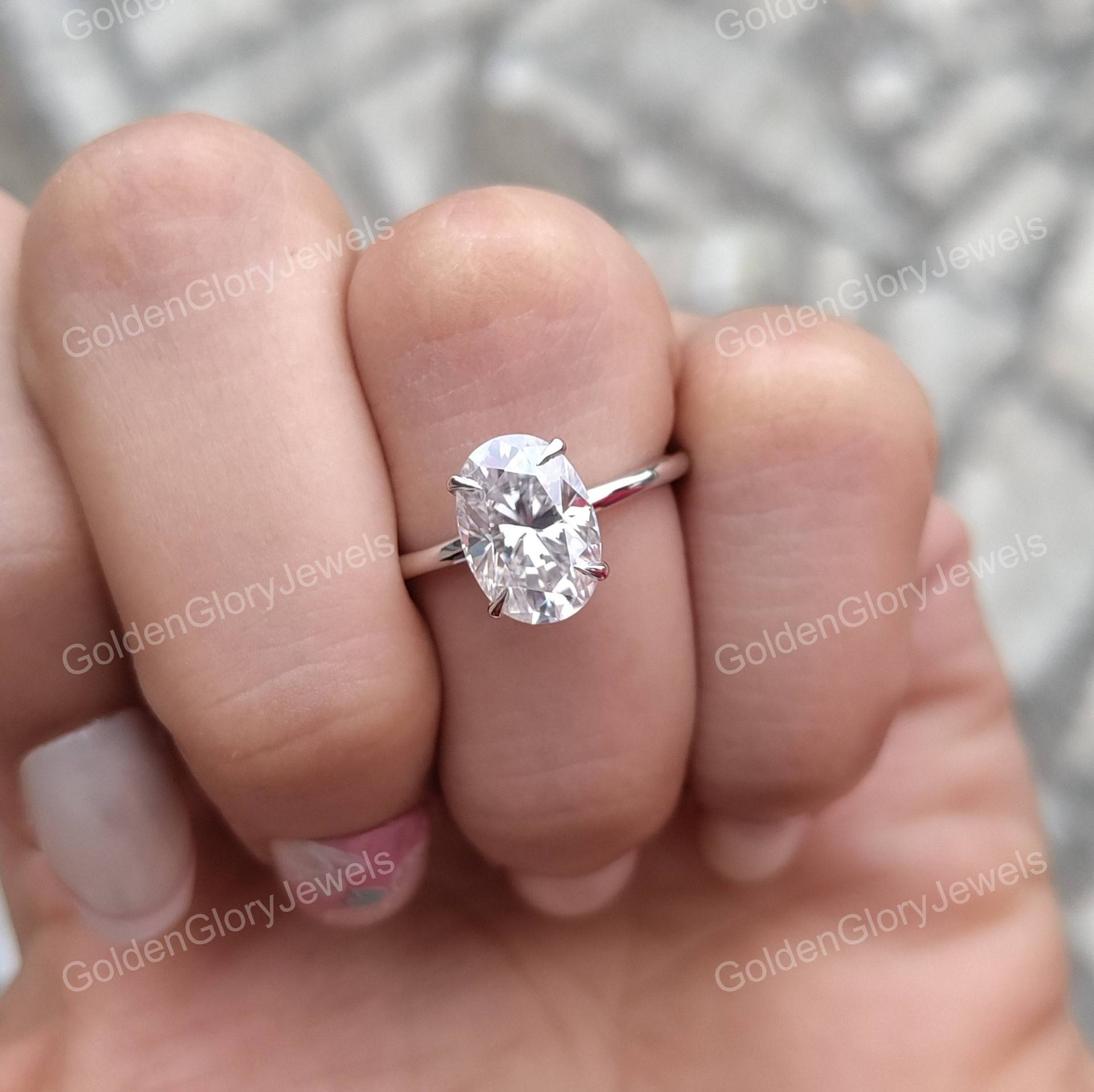 3 Ct Oval Cut Verlobungsring, Moissanite Ehering, 14K Gelbgold Solitärring, Perfekter Versprechen Ring Für Sie von GoldenGloryJewels