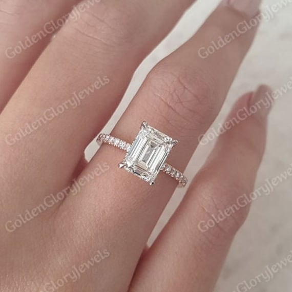 5.75 Ct Emerald Cut Colorless Moissanite Engagement Ring, Pave Band, Hidden Halo, Custom Wedding Ring For Women, Two-Tone von GoldenGloryJewels