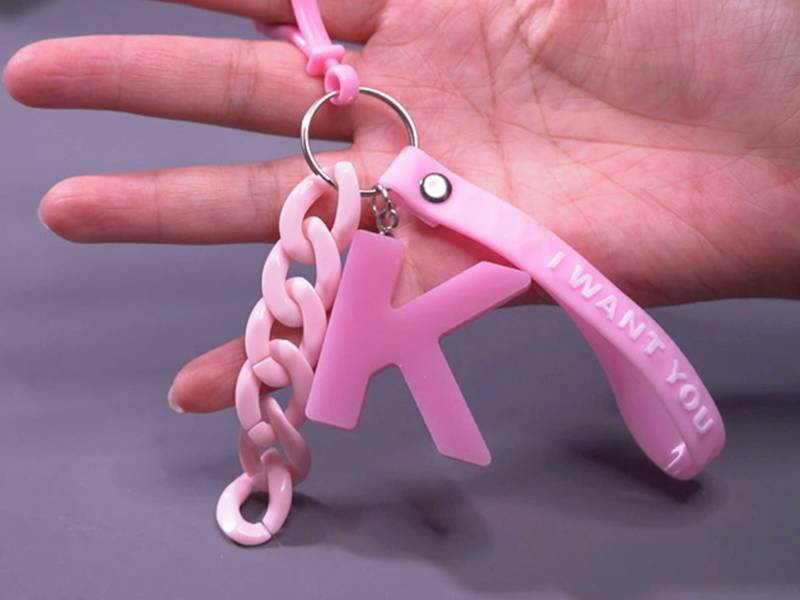 Personalized Initial Name Car Letters Letter Text Keyring Pink White von fanfandesignstudio