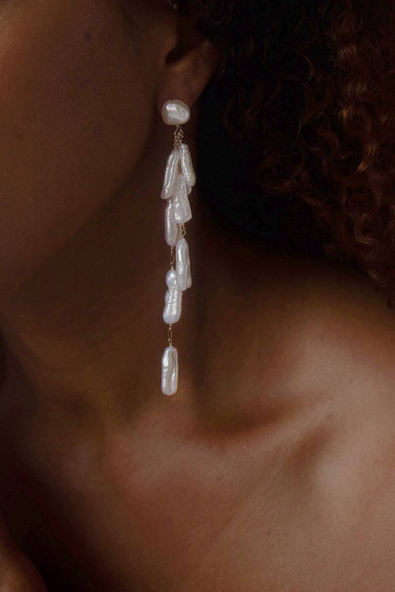 Lange Barocke Perlenohrringe 14K Gold Fill Oder Sterling Silber von GoldenLinings