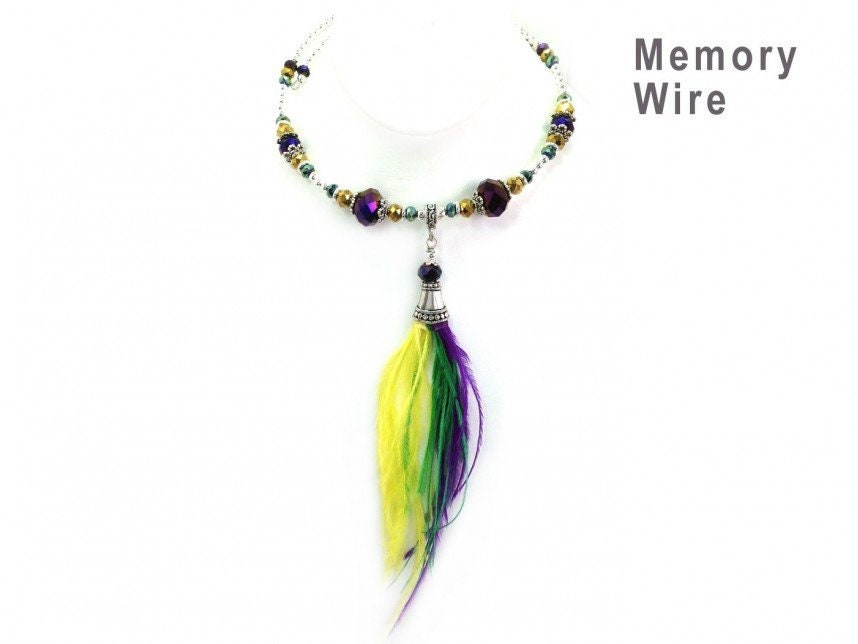 Mardi Gras Feather Memory Wire Crystal Halskette, Ideal Für Paraden, Partys, Arbeit, in Der Stadt Mardi Gras Feather Memory Wire Crystal Halskette, Ideal Für Paraden, Partys, Arbeit, in Der Stadt von GoldenRayProductions