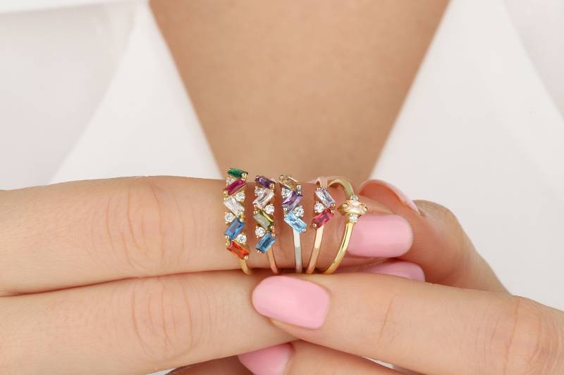 Sterling Silber Baguette Birthstone Ring Personalisierter Schmuck Mit Mehreren Steinen von GoldenSilverCustoms