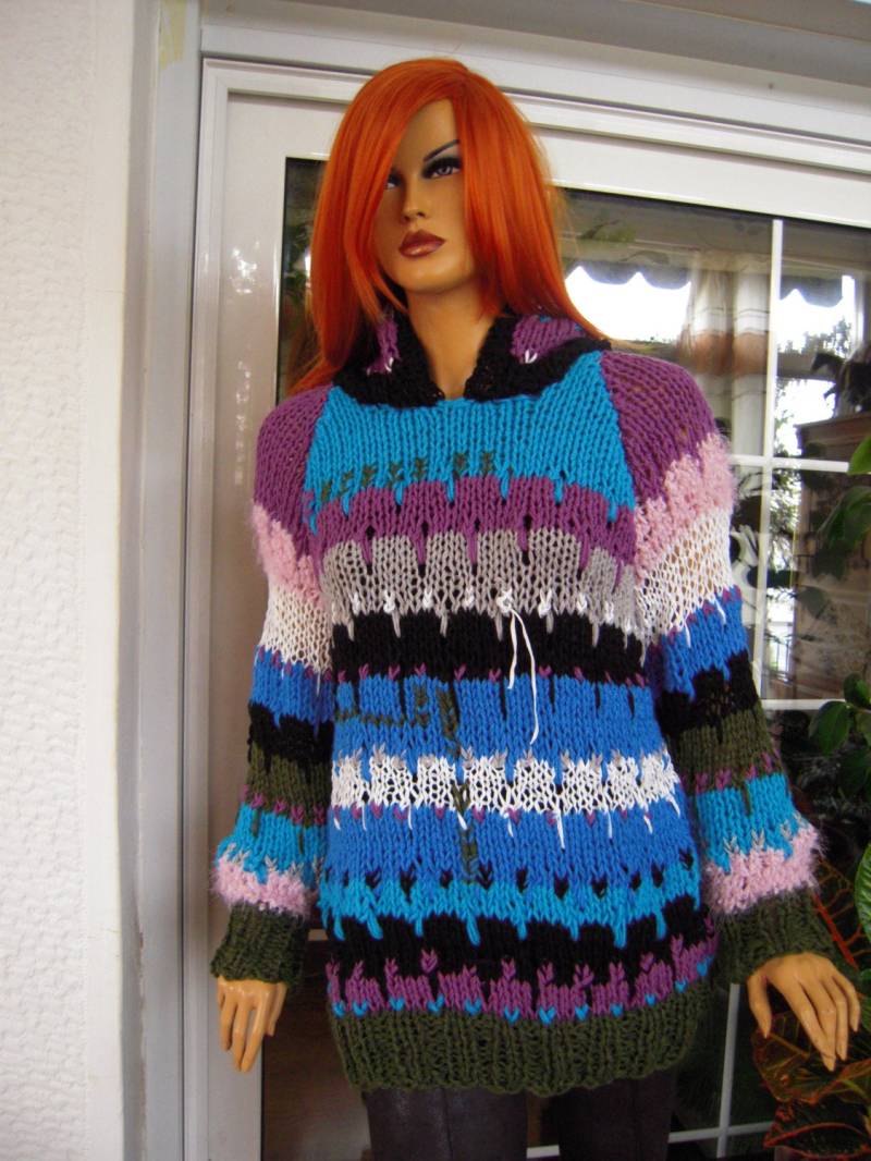 Handgestrickter Mehrfarbig Gestreifter Pullover Hoodie - Weiche Wollmischung Damen Strickwaren, Geschenke von GoldenYarn