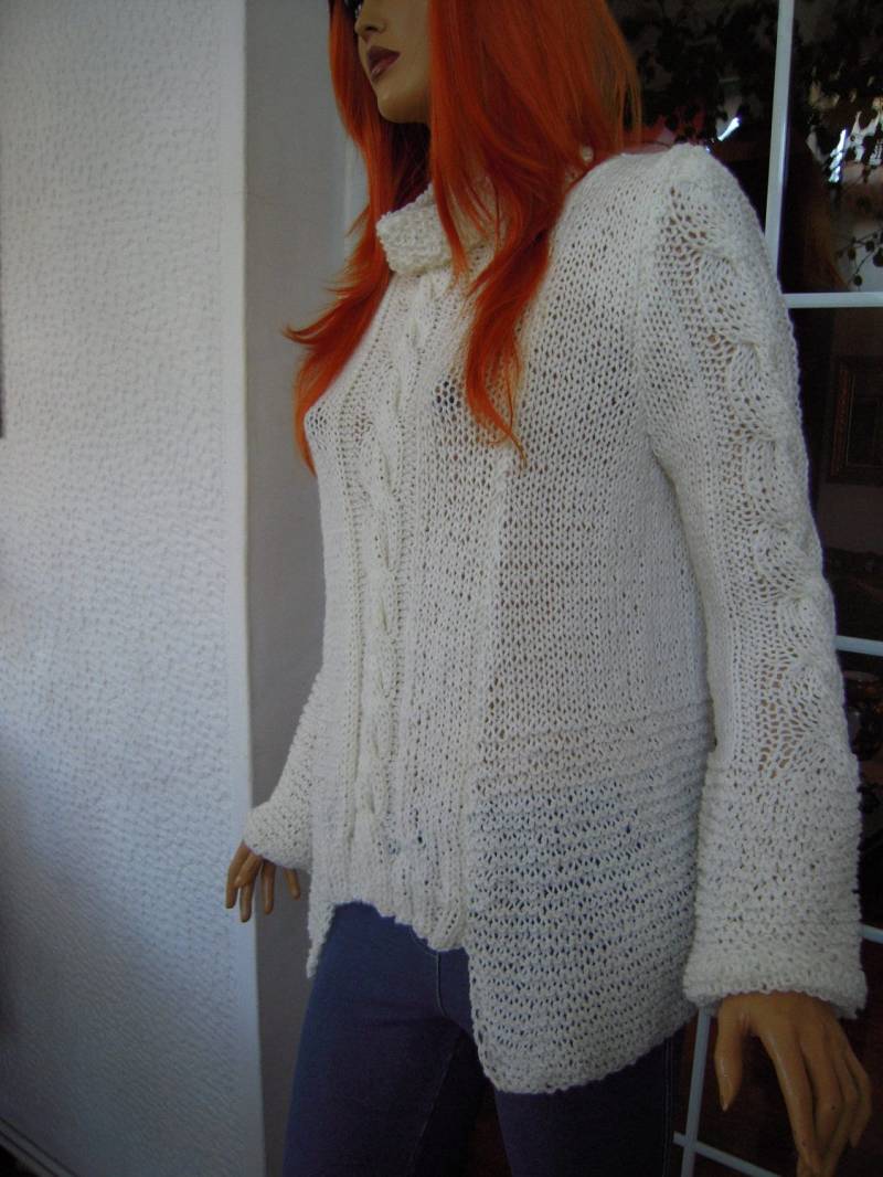 Handgestrickter Pullover Off White, Softwomen Crafting Geschenke von GoldenYarn