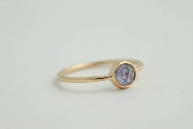 Tansanit Ring Im Rosenschliff - Handgemachter Schmuck von Goldencuriosity