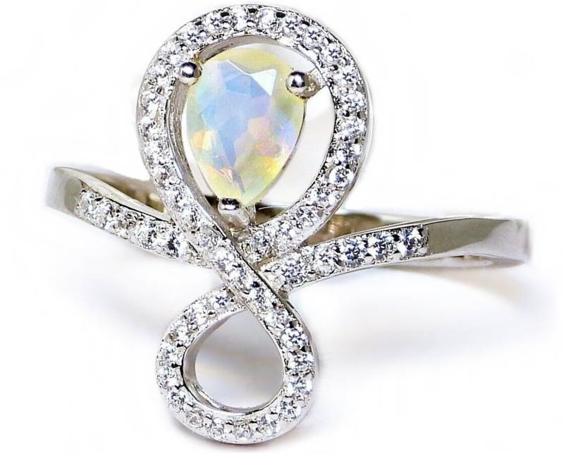 Goldene Hufeisen Silberring Heller Edelopal Damen Fingerring aus 925 Silber mit echte Edelsteine, Einzelstück, Handarbeit von Goldene Hufeisen