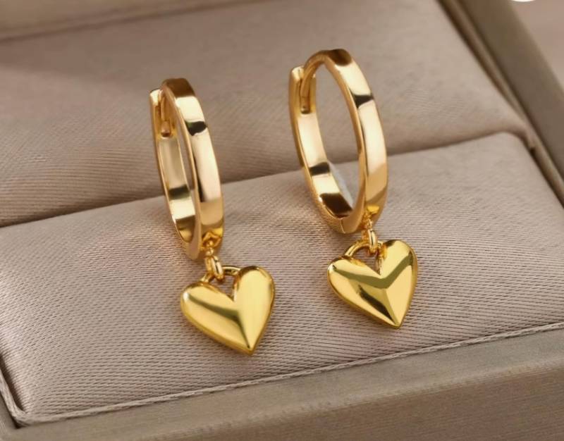 14K Vergoldete Herzohrringe 14K Vergoldete Herzohrringe von GoldeneStunde