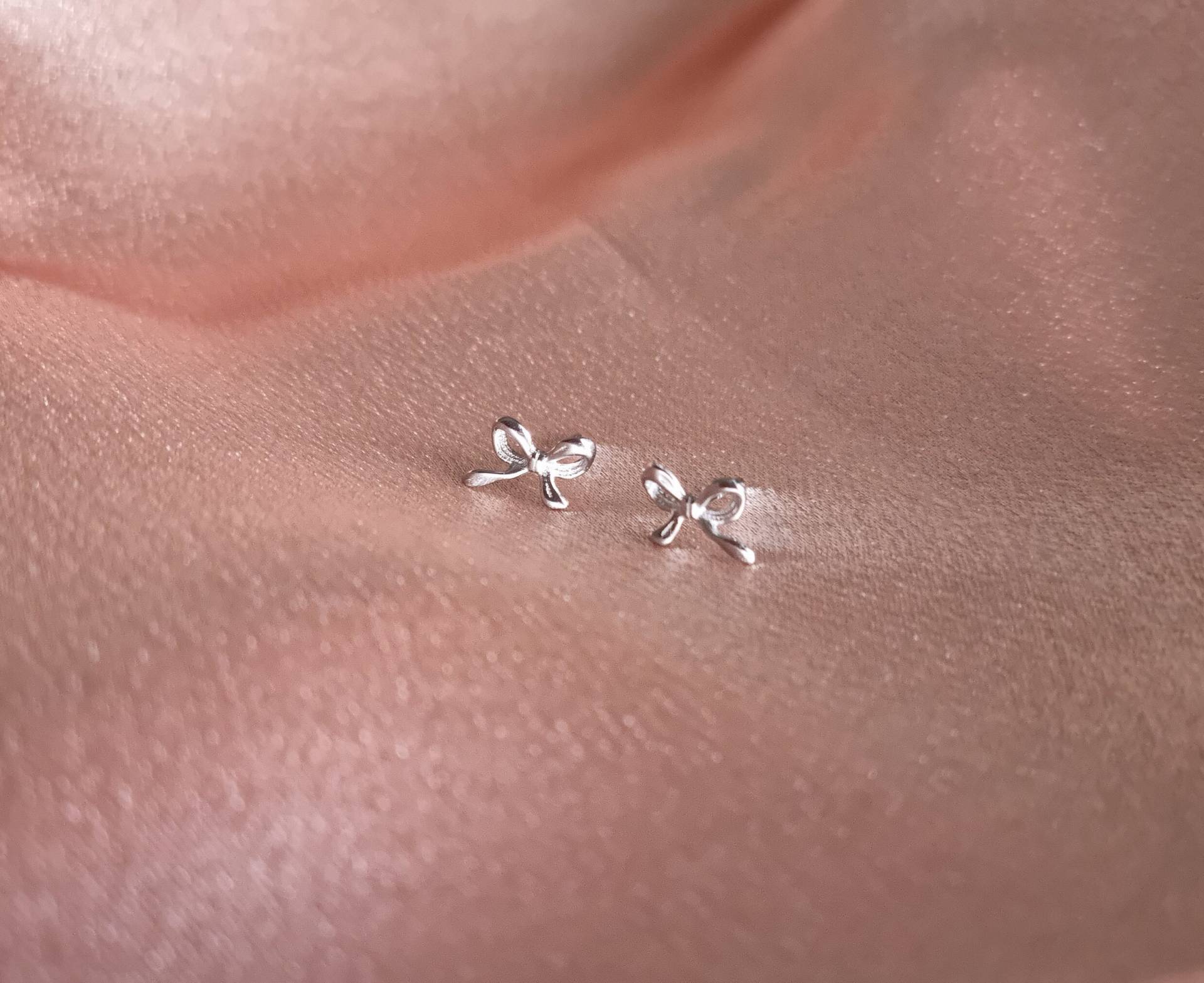 Silberne Schleifchen Silberne Schleifchen von GoldeneStunde