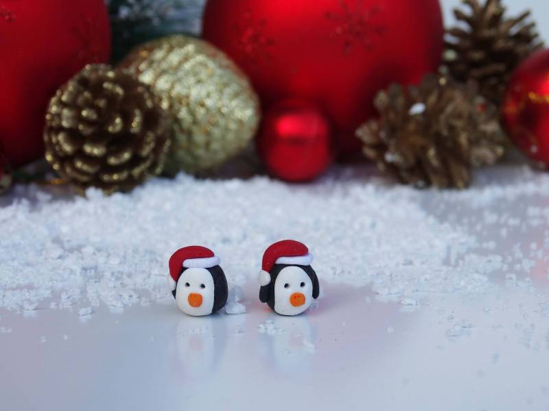 Weihnachten Pinguine, Polymer Clay Pinguine, Winter Geschenke, Miniatur Pinguine, Weihnachtsschmuck, Pinguin Ohrstecker, Weihnachtsgeschenke, Kinder von GoldenhandsByStavrov