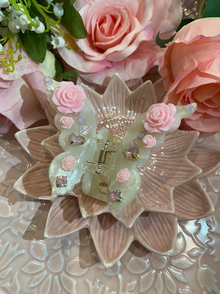 Claw Clip Butterfly "The Blushed Fairy Princess' Fairycoreenchanted Hair Jewelleryfairy Tale Accessoriesfairycorefairy Aesthetic Claw Clip Butterfly "The Blushed Fairy Princess' Fairycoreenchanted Hair Jewelleryfairy Tale Accessoriesfairycorefairy Aesthetic von GoldenschoenDesigns