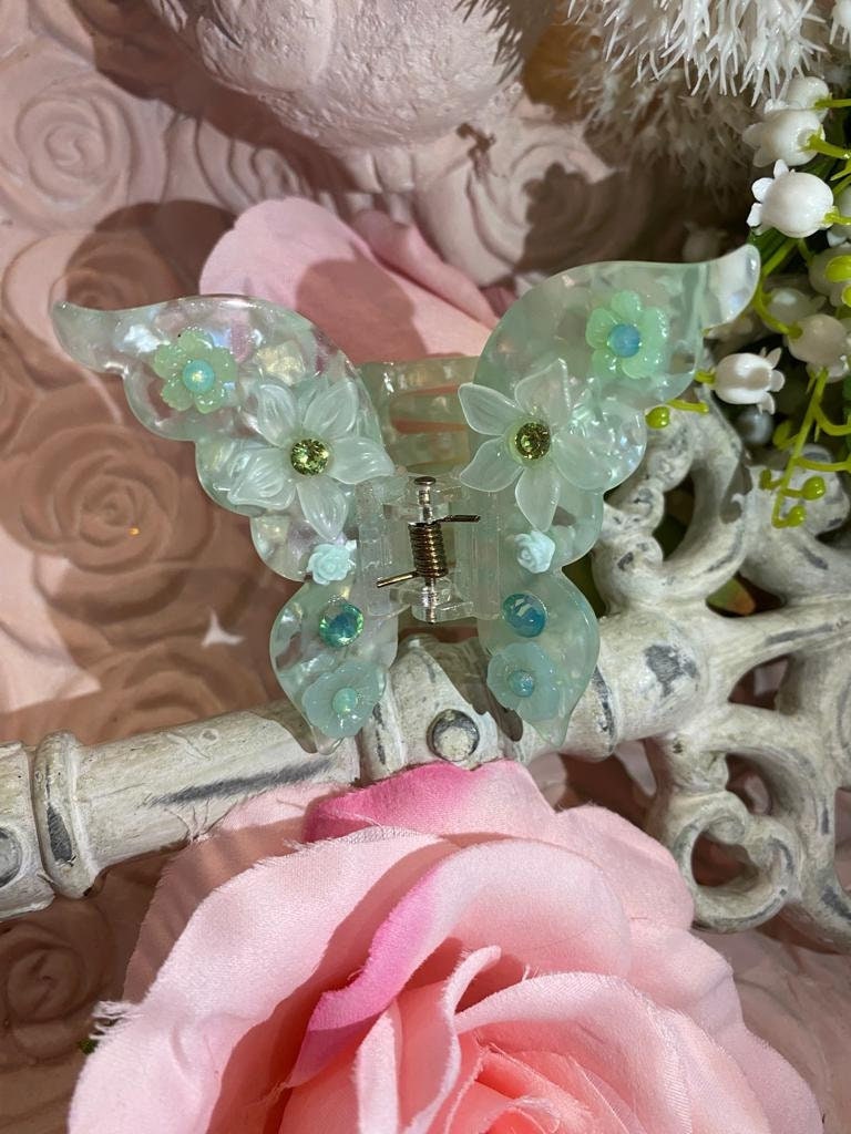 Claw Clip Mint Fairy Butterfly Fairycorefairy Tale Hair Jewelleryenchanted Accessories Claw Clip Mint Fairy Butterfly Fairycorefairy Tale Hair Jewelleryenchanted Accessories von GoldenschoenDesigns