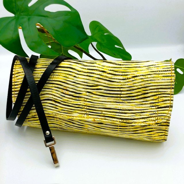 Elegante Clutch Aus 100% Leder "Lizzy Wave"/Gold Elegante Clutch Aus 100% Leder "Lizzy Wave"/Gold von GoldhanLeathergoods