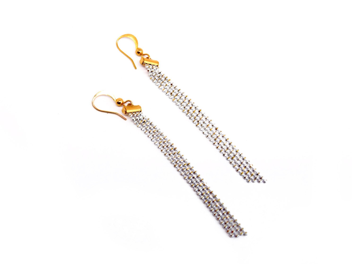 Kugel-Kette-Ohrringe, 2 Stk. Weiße Ohrringe, Lange Funkelnden Schmuck, Großhandel Goldie Schmuck Machen Liefert Kugel-Kette-Ohrringe, 2 Stk. Weiße Ohrringe, Lange Funkelnden Schmuck, Großhandel Goldie Schmuck Machen Liefert von GoldieSupplies
