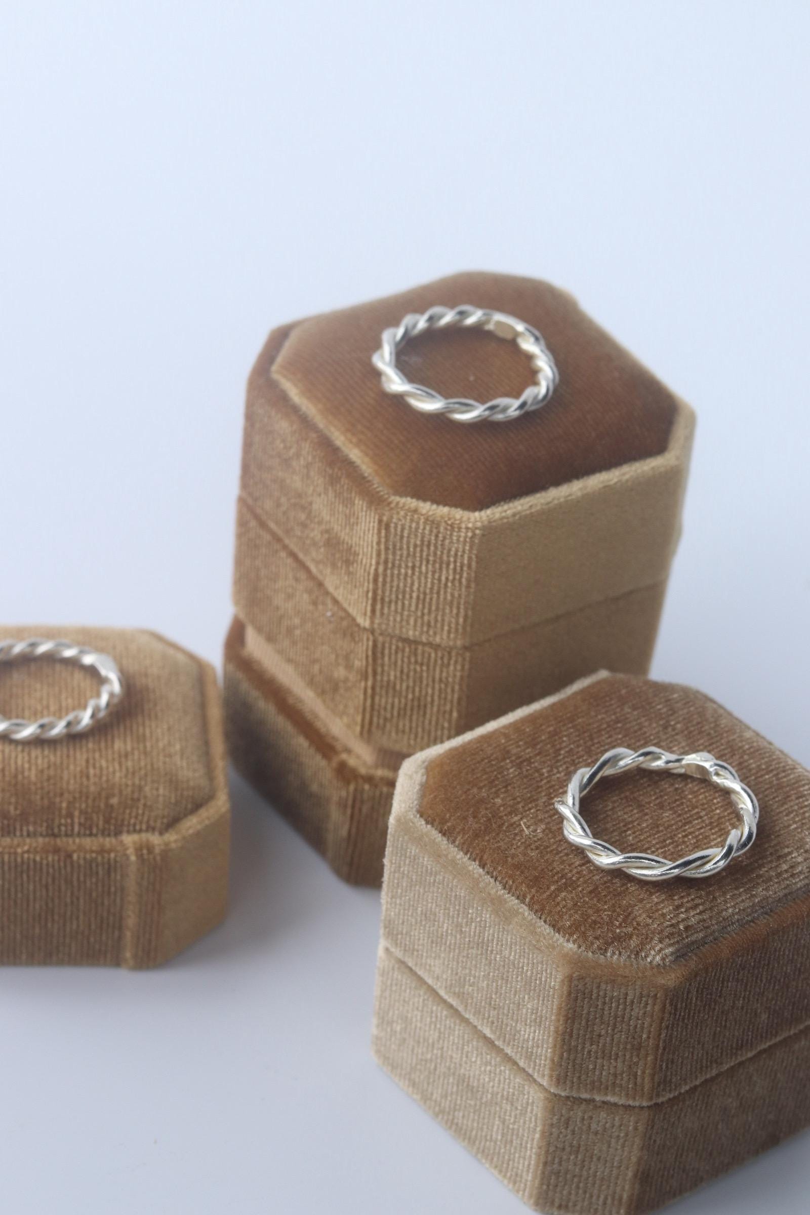 La Cuerda Ring - Hand Gemeißelt Ring, Sterling Silber Schmuck, Lost Wax Bio Schmuck La Cuerda Ring - Hand Gemeißelt Ring, Sterling Silber Schmuck, Lost Wax Bio Schmuck von Goldielockes