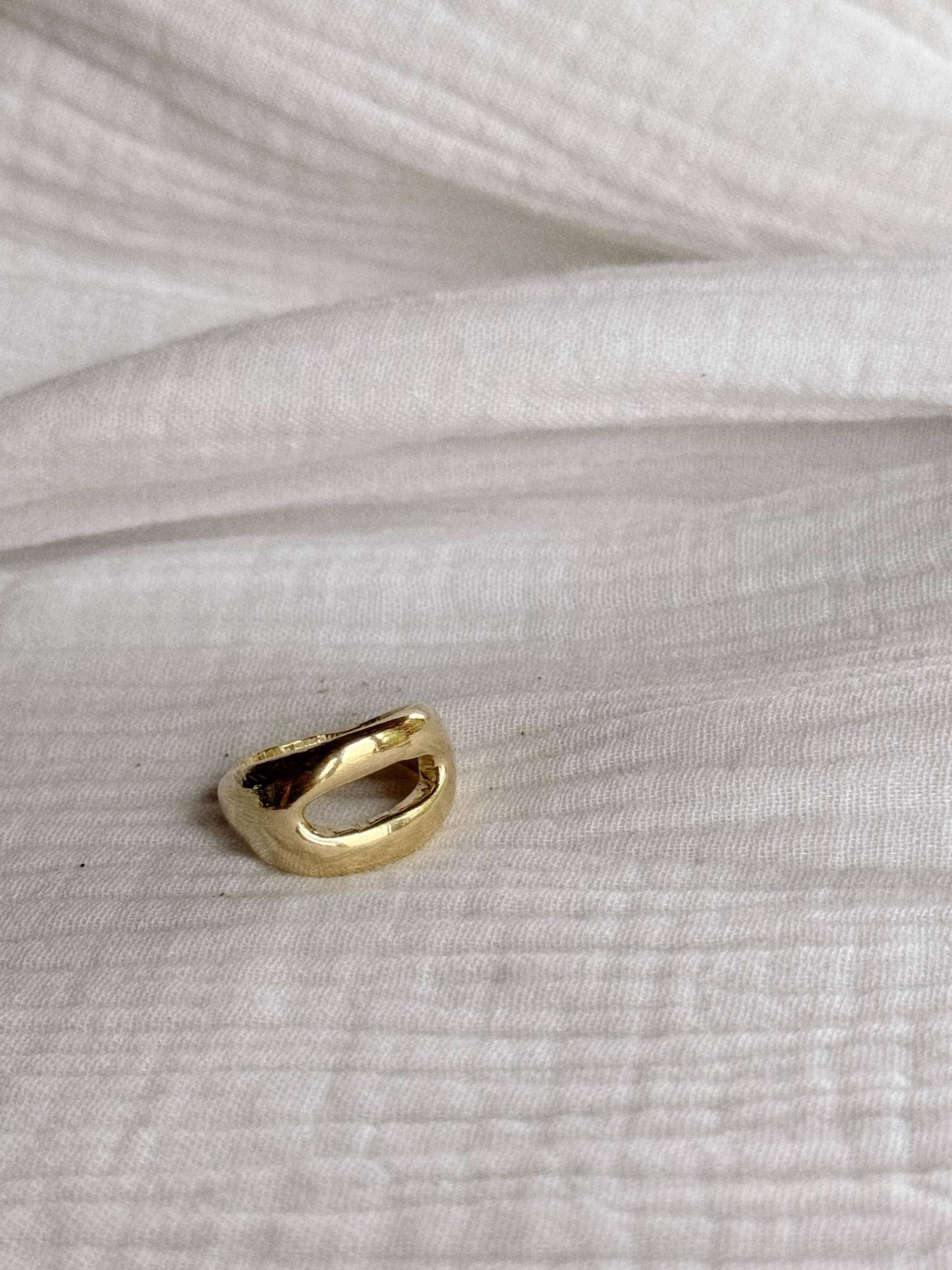 Oro Ring Massiv 14K Gold - Goldring , 14K Handgeschnitzter Ring, Lost Wax Bioschmuck Goldschmuck Oro Ring Massiv 14K Gold - Goldring , 14K Handgeschnitzter Ring, Lost Wax Bioschmuck Goldschmuck von Goldielockes
