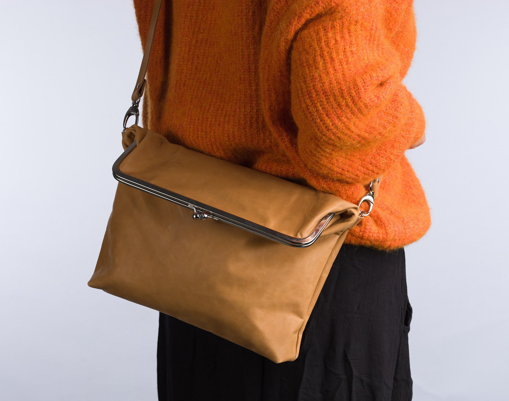 Ledercliptasche // Folding Bag Leather Tote Leather Shopper Crossbody Bag Handmade Stylisch von Goldmadam