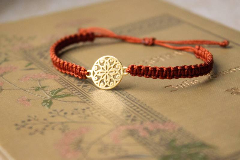 Goldenes Mandala Armband Makramee, 925 Silber Vergoldet Goldenes Mandala Armband Makramee, 925 Silber Vergoldet von GoldmarieJuwelen