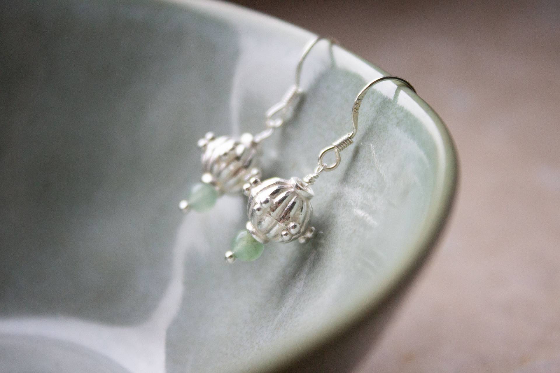 Silberne Ohrringe Mit Perle Und Grüner Jade, 925 Silber Silberne Ohrringe Mit Perle Und Grüner Jade, 925 Silber von GoldmarieJuwelen
