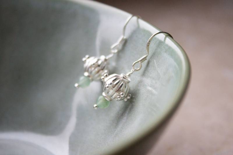 Silberne Ohrringe Mit Perle Und Grüner Jade, 925 Silber Silberne Ohrringe Mit Perle Und Grüner Jade, 925 Silber von GoldmarieJuwelen
