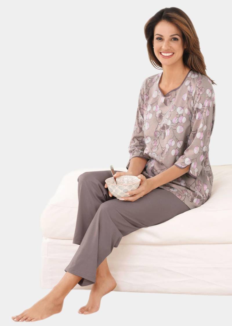 Pyjama mit 3/4-Arm - taupe / flieder / gemustert - Gr. 18/19 von Goldner Fashion von Goldner Fashion