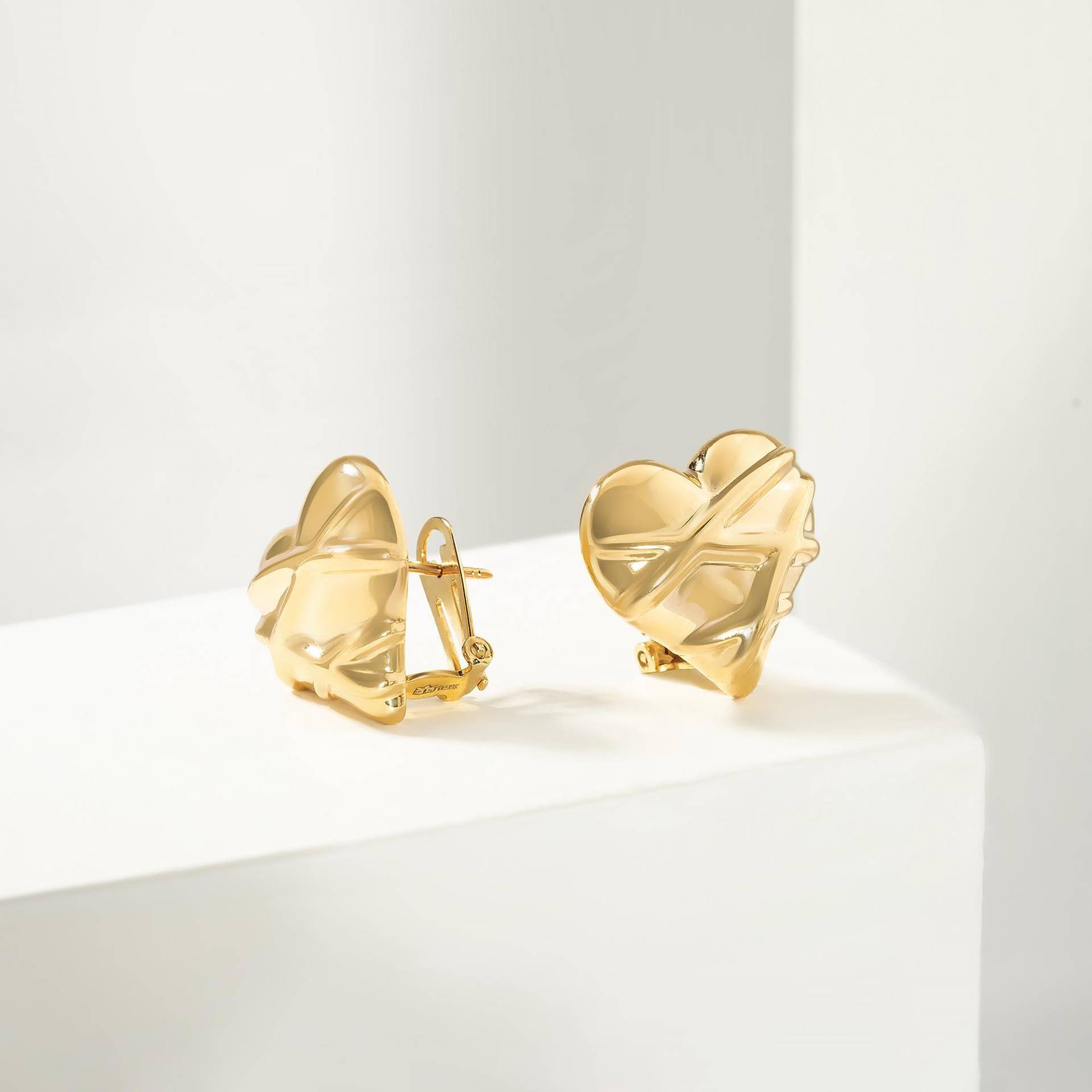 14K Solid Gold Herz Ohrringe, Chunky Dome Huggie Creolen von GoldofAmericaJewels