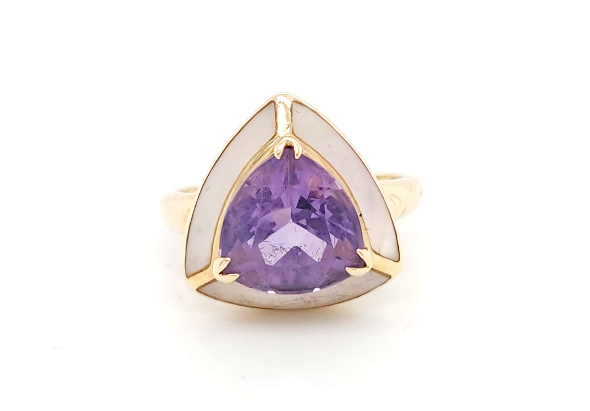 14K Gelbgold Trilliant Form Ring Mit Amethyst & Perlmutt Steinen von GoldofMilano