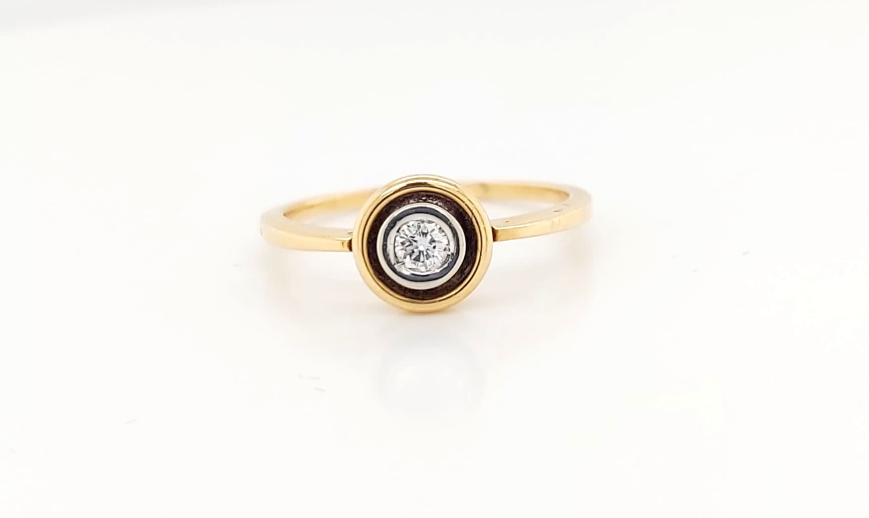 18K Gelbgold Diamant Double Bezel Promise Ring von GoldofMilano