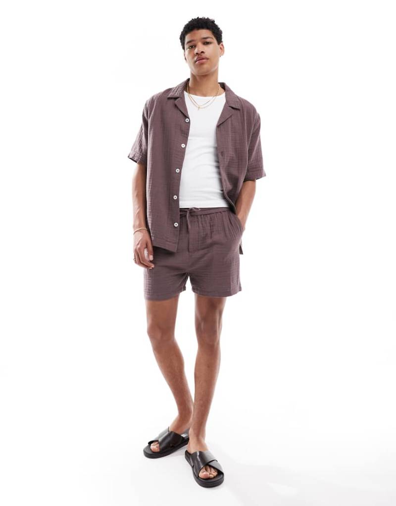 Goldsboro - Freizeit-Shorts in Dunkelbraun von Goldsboro