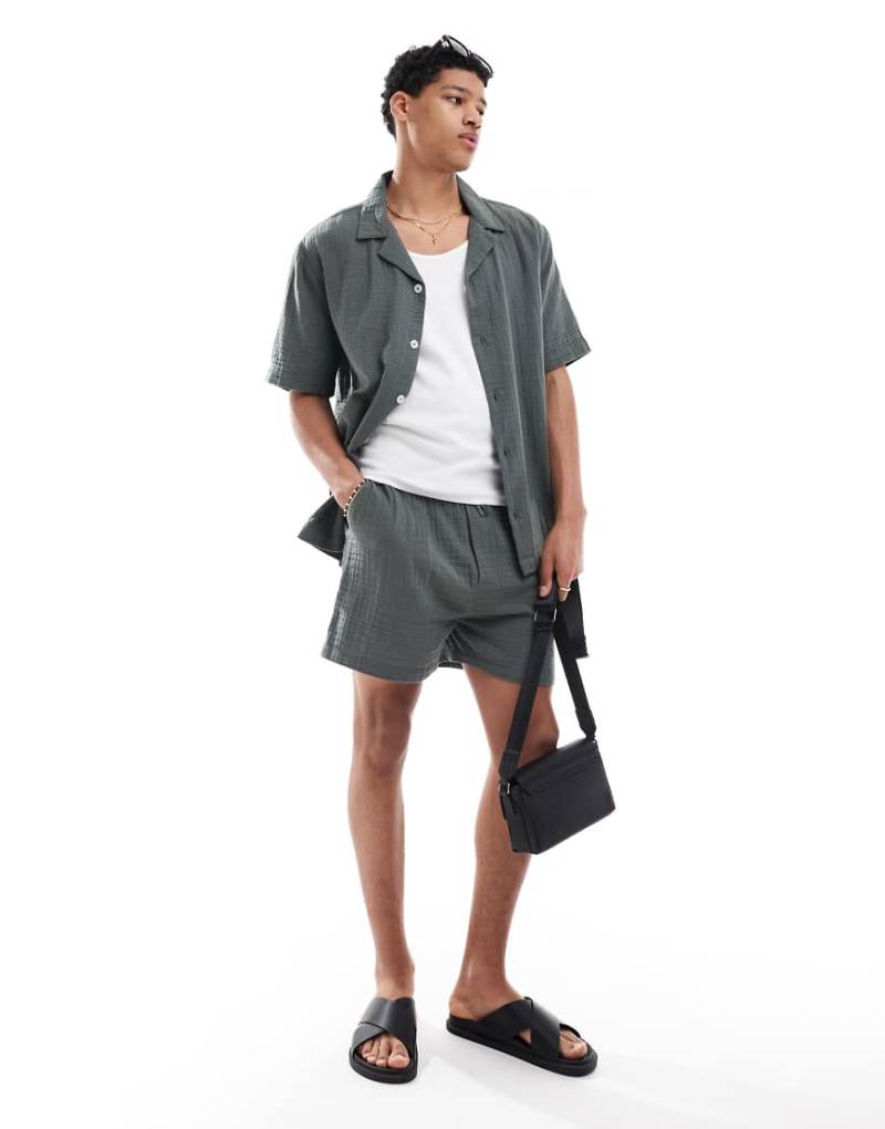 Goldsboro - Freizeitshorts in Khaki-Grün von Goldsboro